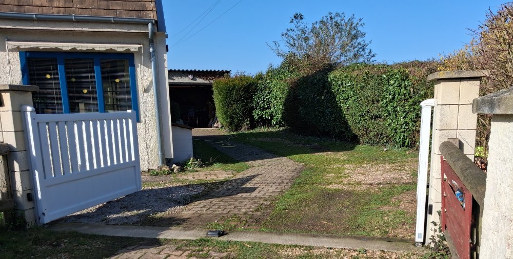 Aire camping-car � Champrond-en-G�tine (28240) - Photo 2